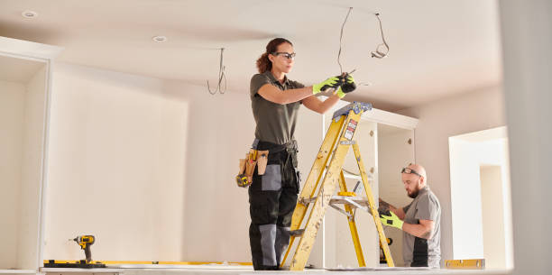 Best Licensed Electrician  in Fayette, MO